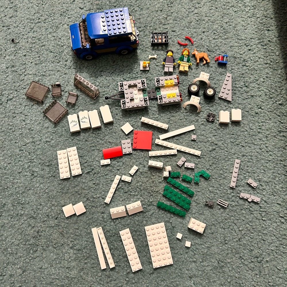 Lego 60117 Van and Caravan Incomplete